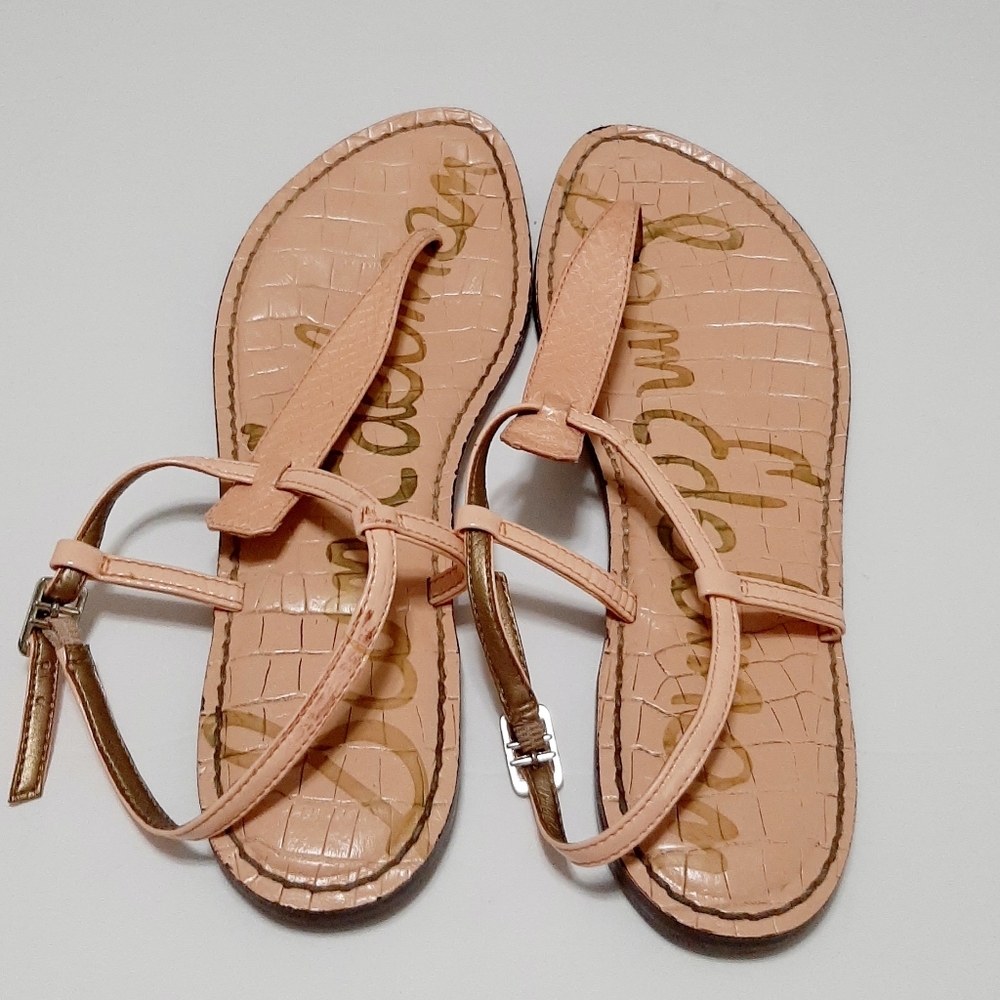 Sam Edelman Blush Pink T-Strap Croc-Embossed Sandals - Picture 6 of 10